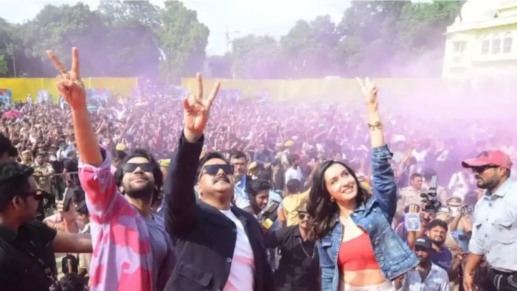 Huge Crowd Gathered At Lucknow University To Watch The Song Launch Of Stree 2