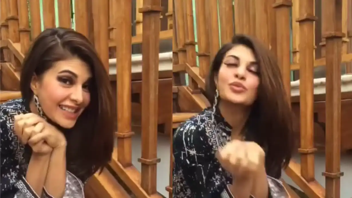 Jacqueline Fernandez Kiss To Pakistan