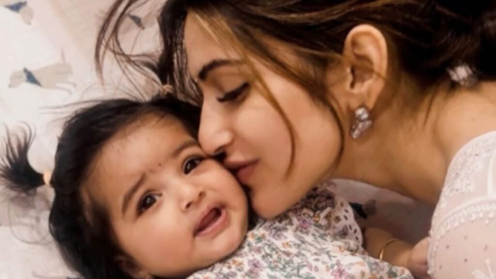Sreeleela Shares Photo With Baby Girl Before Bollywood Debut