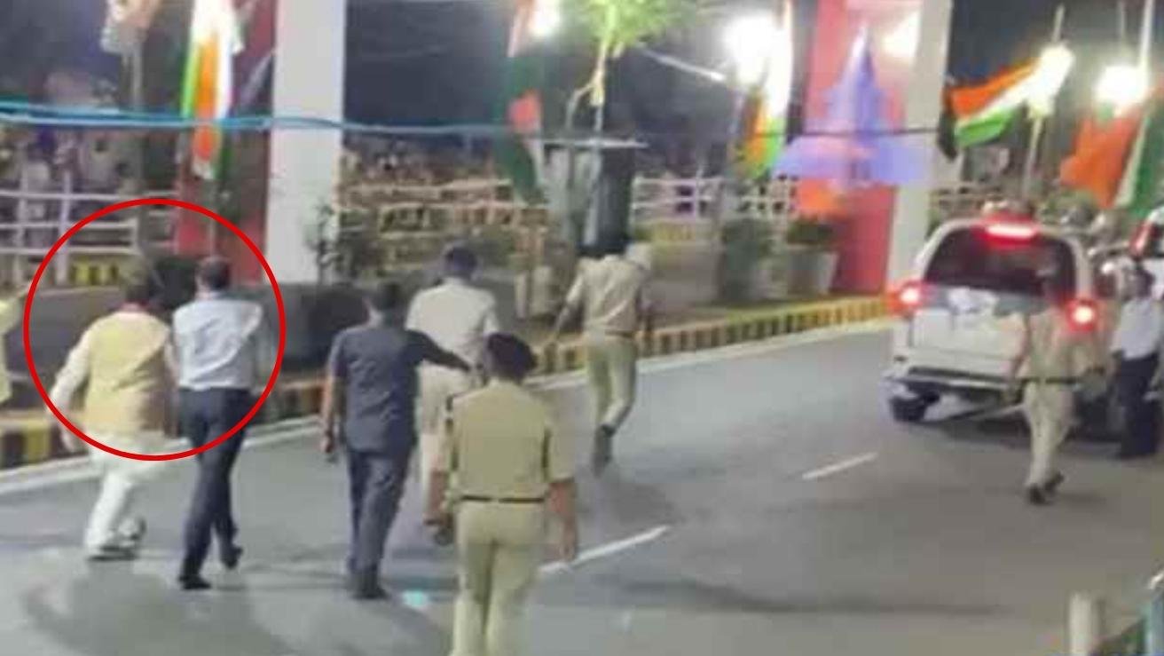 Vijay Sinha Driver Missing Pm Modi Patna Ring Ceremony