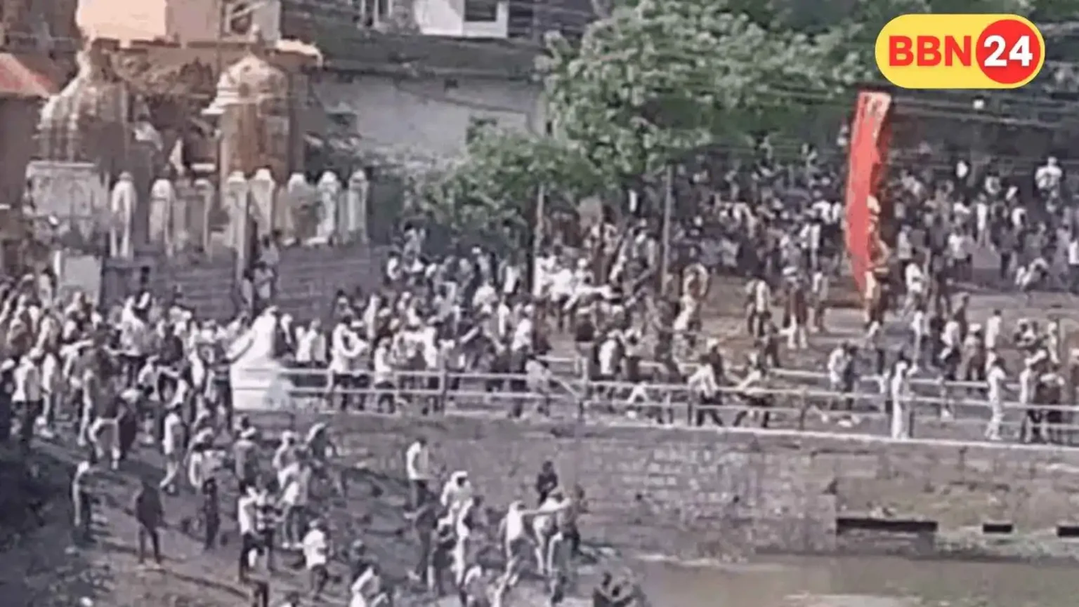 Gotmar Mela Stone Pelting 900 Injured 3 Critical