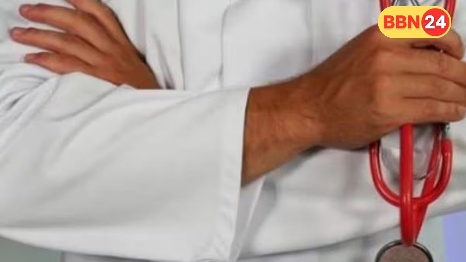 Pakistani Doctor Leaves Surgery Caught With Nurse