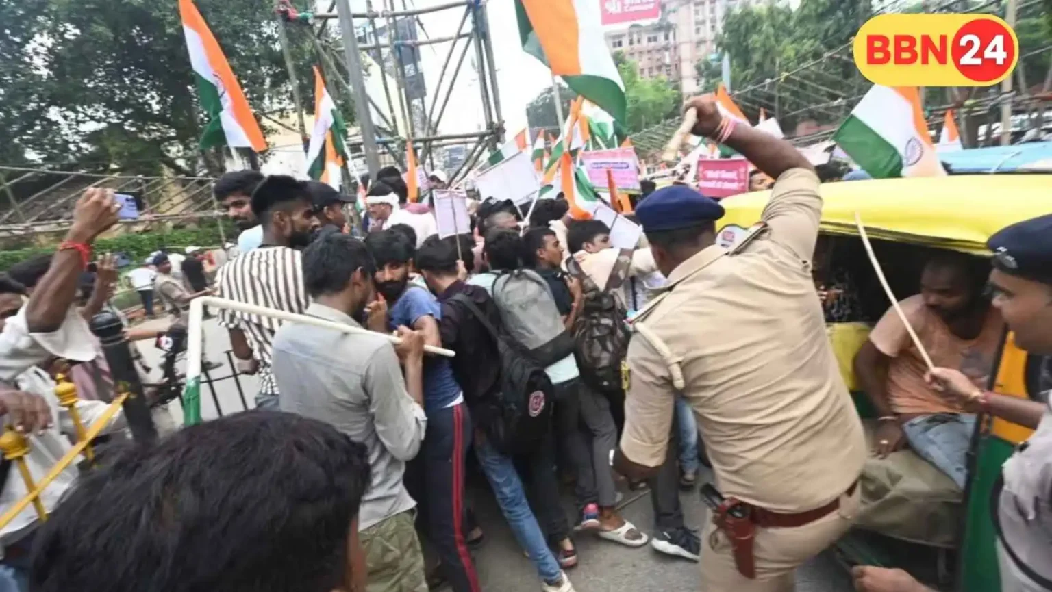 Patna Sub Inspector Recruitment Protest Police Lathicharge