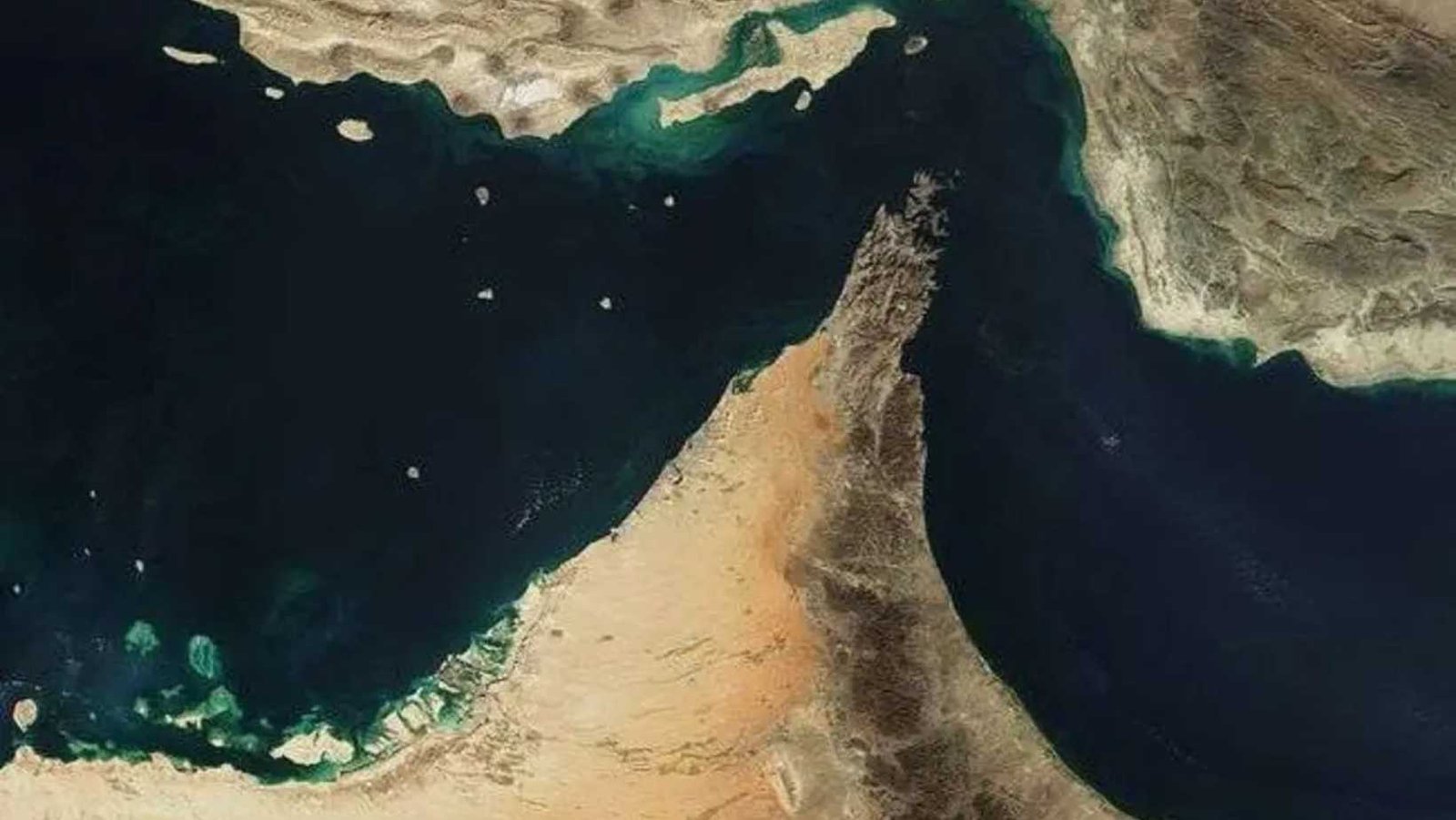 Iran Us Conflict Hormuz Threat Gulf Ports