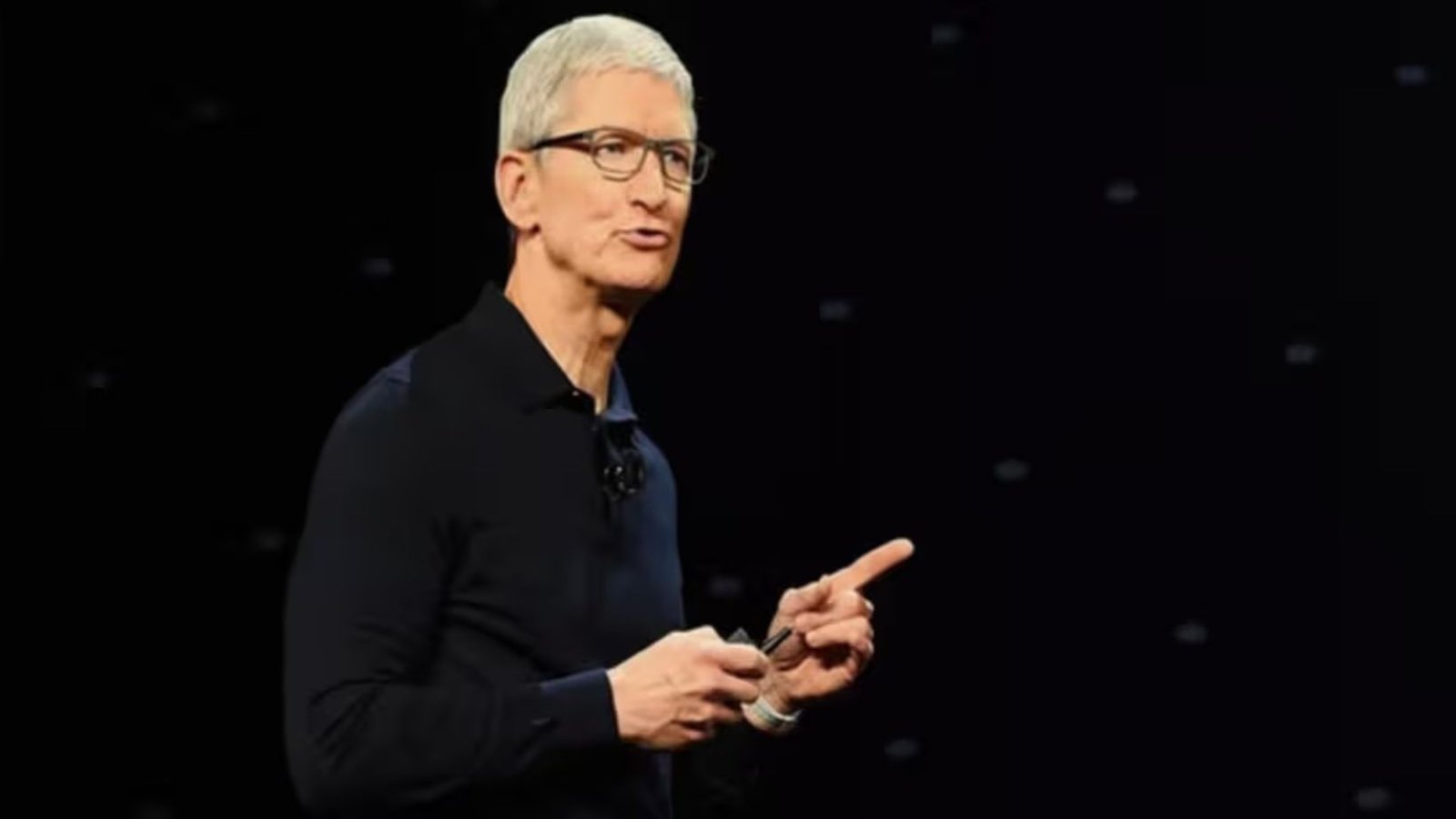 Tim Cook Steps Down John Ternus New Apple Ceo