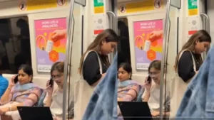 Delhi Metro Viral Video Girls Expression Perfect Ad Timing