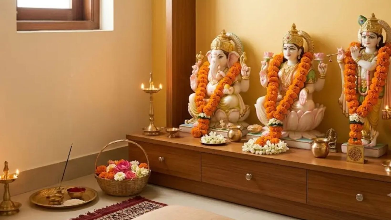 Vastu Tips For Pooja Room Things To Avoid Negative Energy