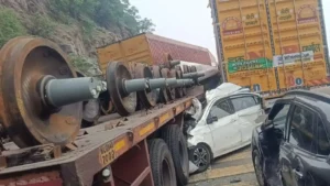 Ramgarh Chutupalu Valley Trailer Accident Many Vehicles Hit 15 20 Injured